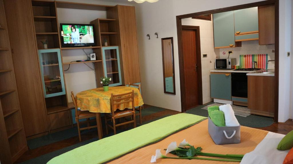 Apartments Ines Komel - 7