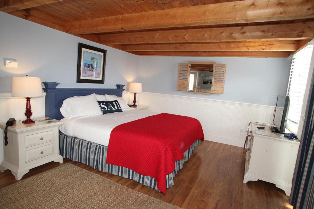 Glen Cove Inn & Suites Rockport - King Deluxe Suite