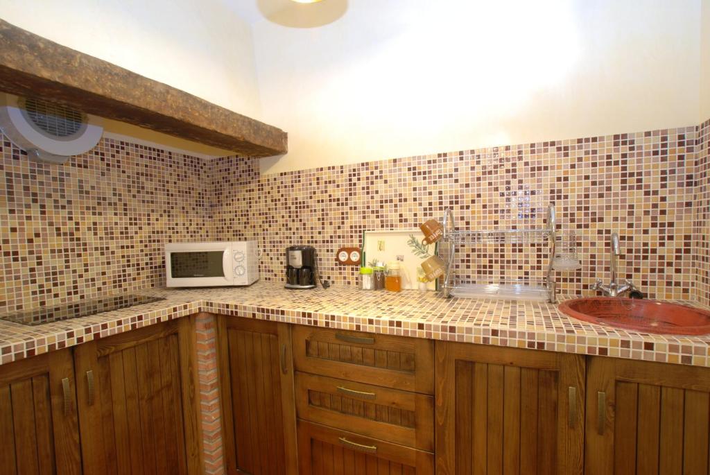 Una cocina o zona de cocina en Alojamientos Rurales los Albardinales