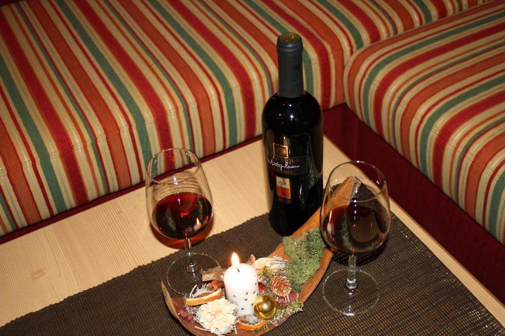 Nápoje v ubytování Hotel Gasthof Schweizerhaus