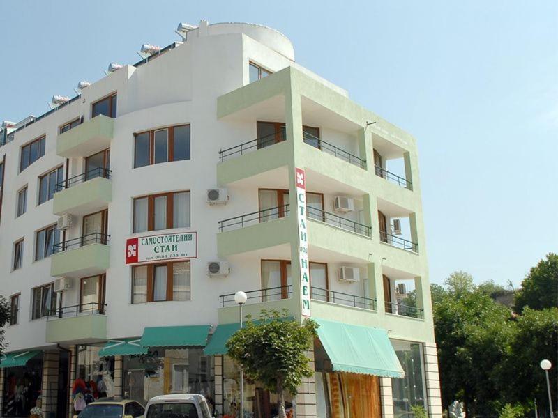 Budova, kde se hotel nachází