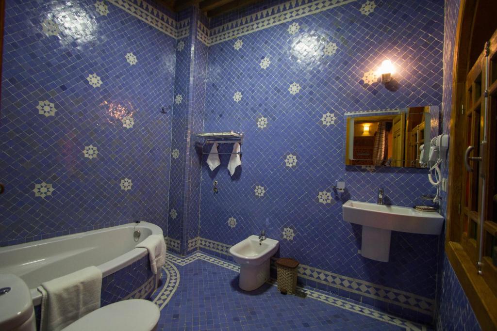 Koupelna v ubytování Riad Al Fassia Palace