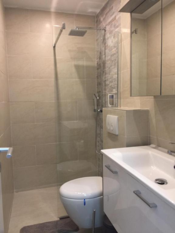 Koupelna v ubytování Enjoyit Rooms