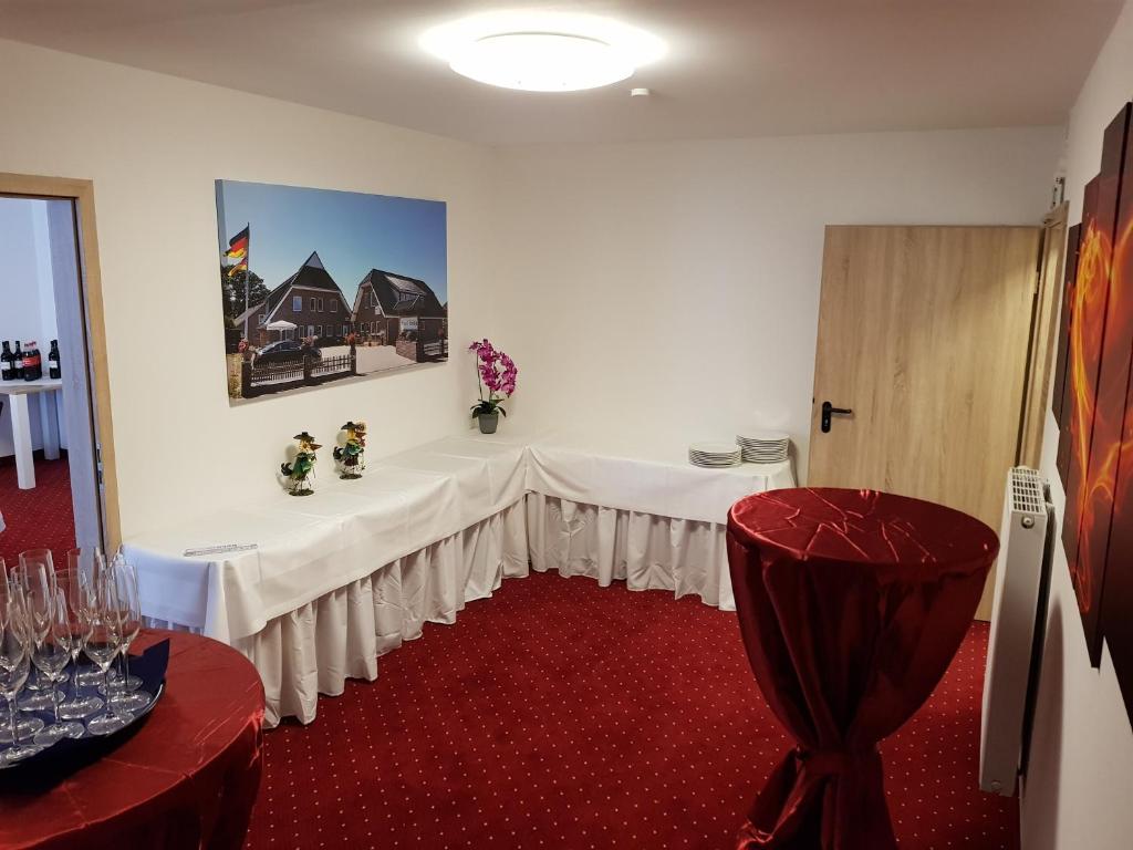 Fotografie z fotogalerie ubytování Hotel Bohlje v destinaci Westerstede