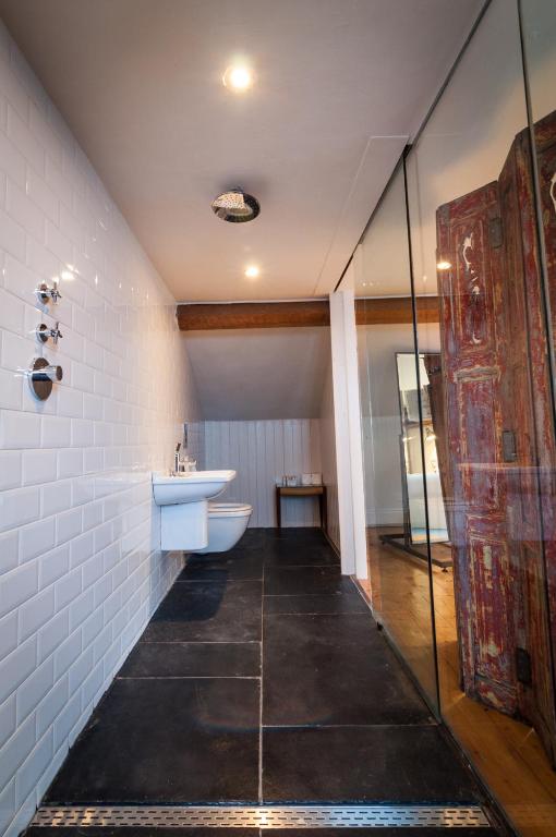 Bagno di Kellys Hotel