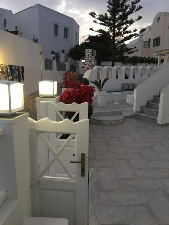Loizos Stylish Residences photo
