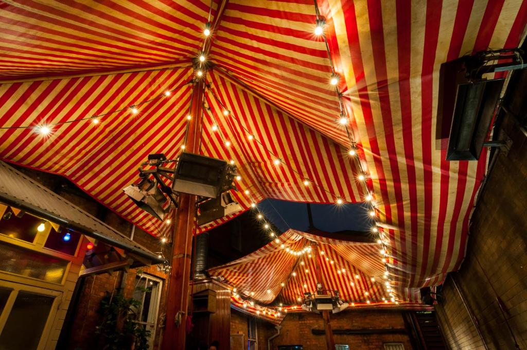 Kellys Hotel - Resim 36