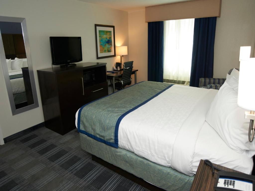 Falmouth Inn photo