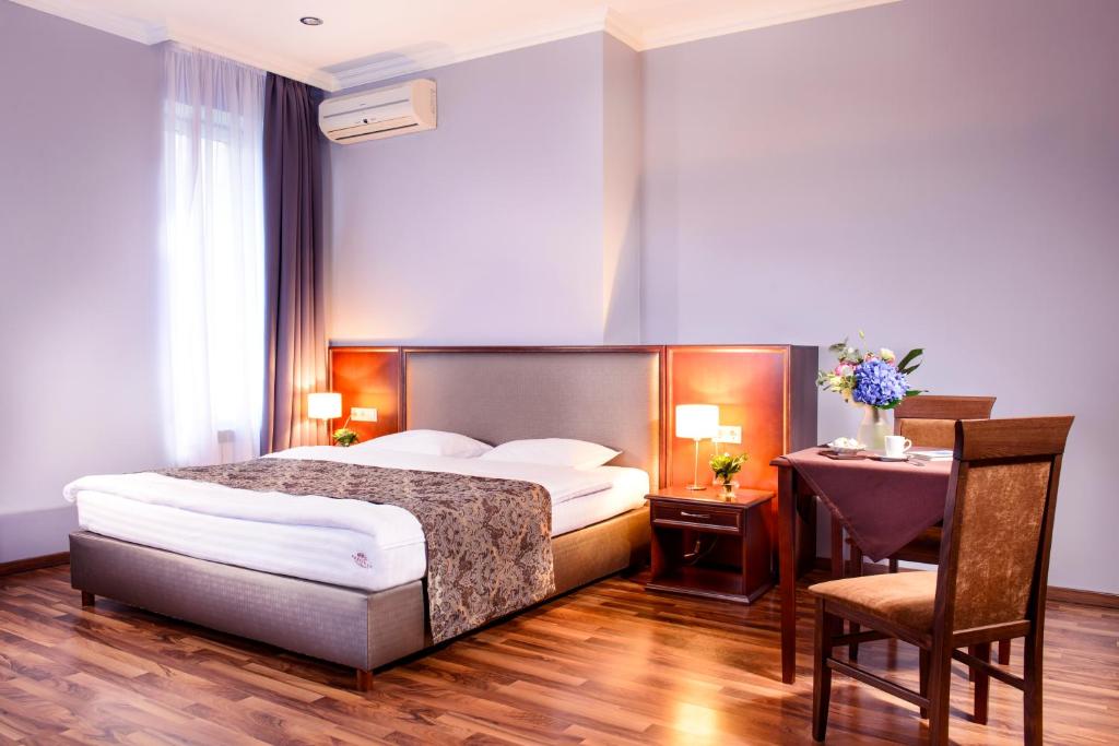 Flatlux Apartments - 