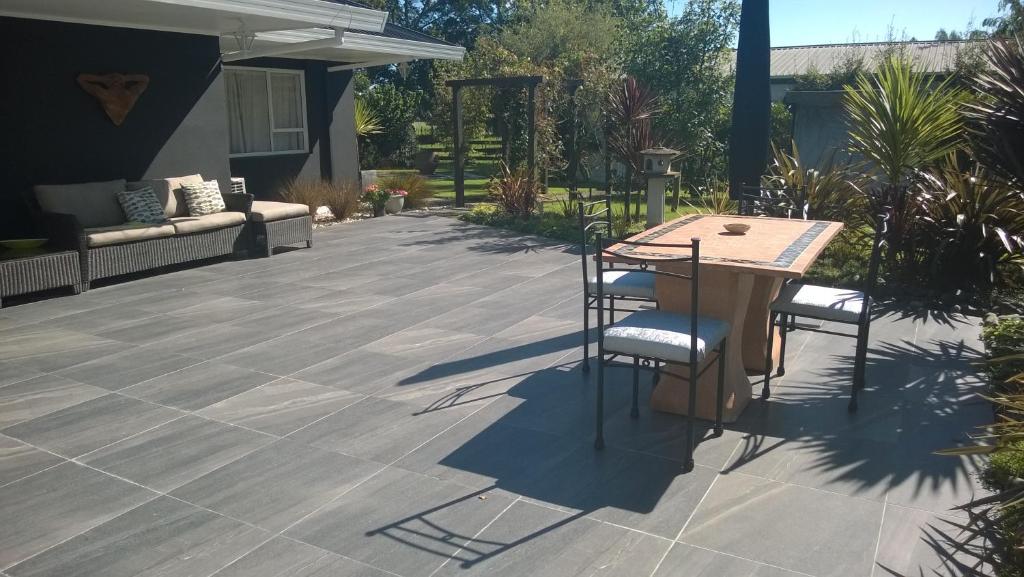 Patio nebo venkovní prostory v ubytování Korbaylen Estate