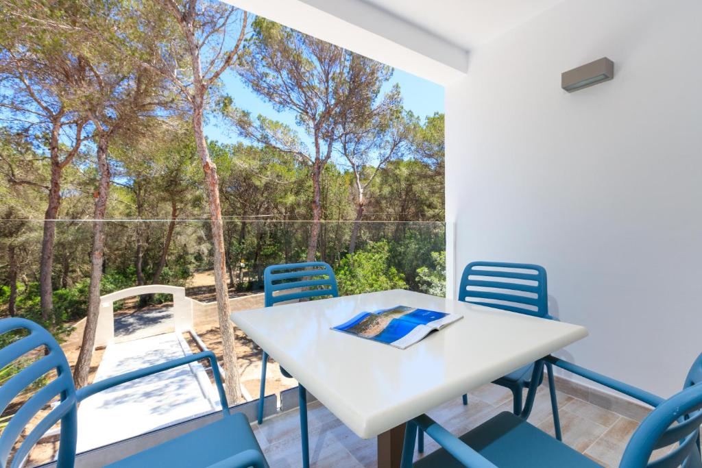 Pinos Playa Suites, Playa Migjorn – Updated 2023 Prices