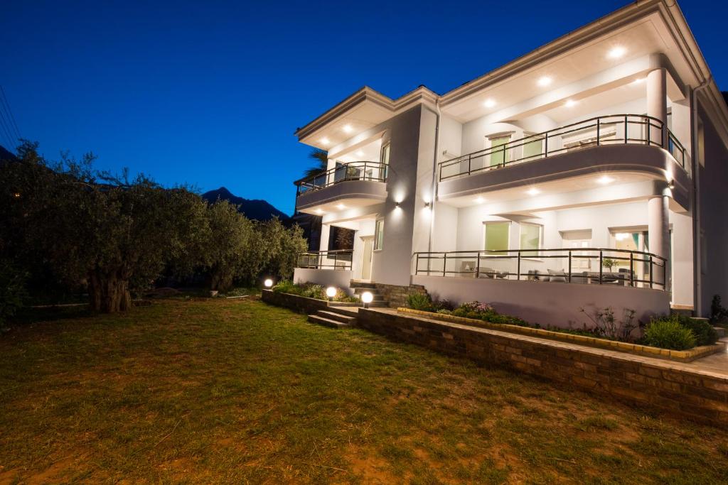 Vonkajšia záhrada v ubytovaní Olive Garden Villas and Apartments