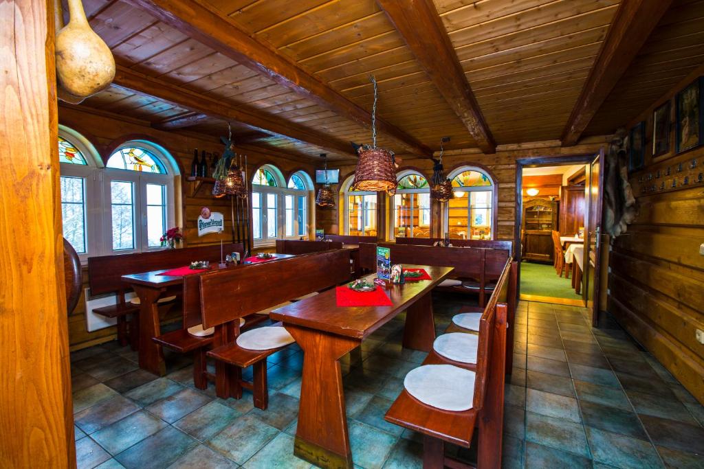 Restaurace v ubytování Chata Pod lipami