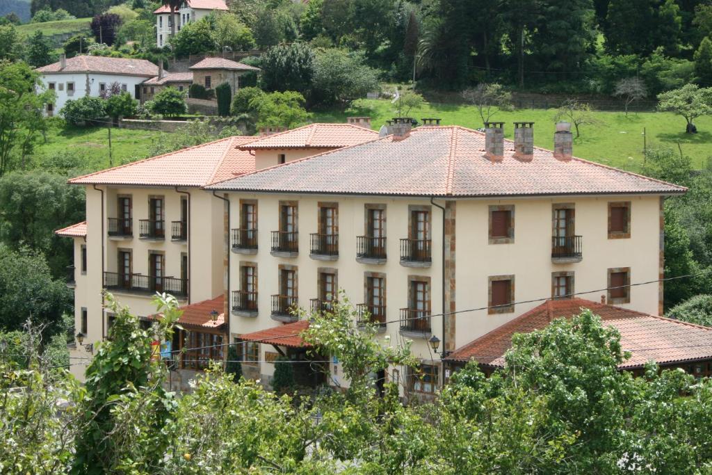 The building in which a szállodákat is located
