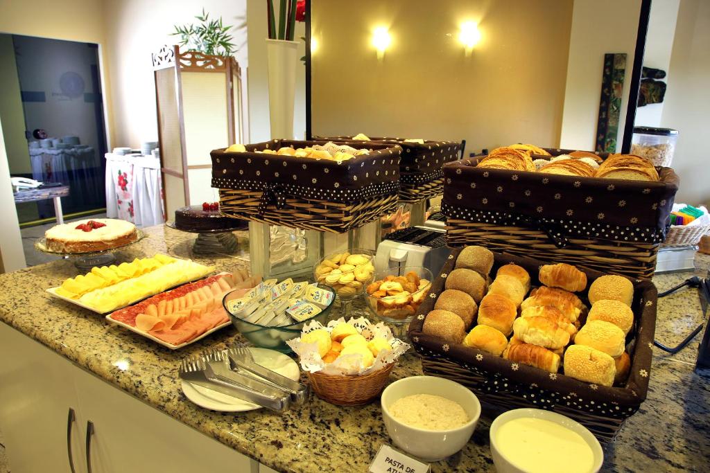  Summit Montese Tower Hotel
