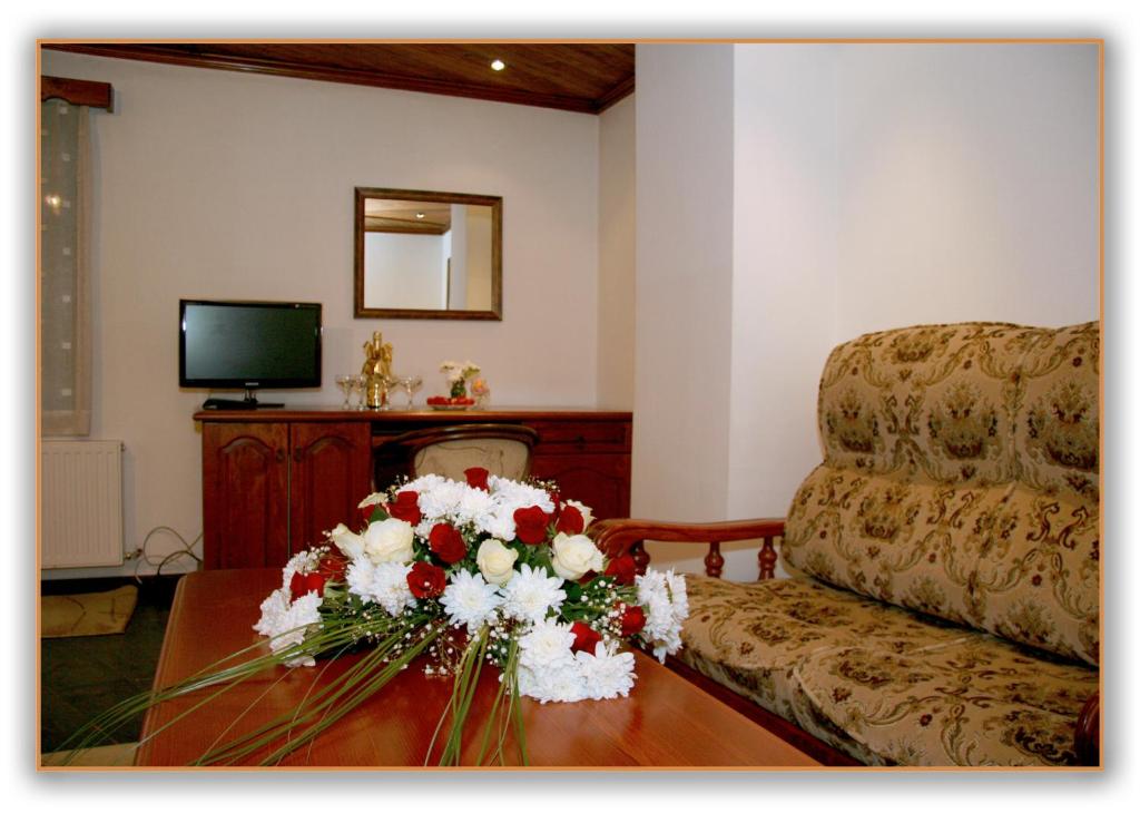 Art - M Gallery - Comfort Twin Room