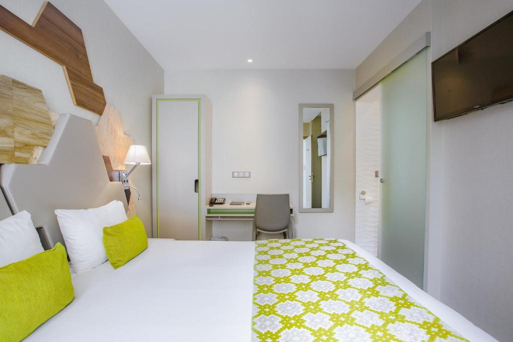 Prince Albert Wagram - Resim 16