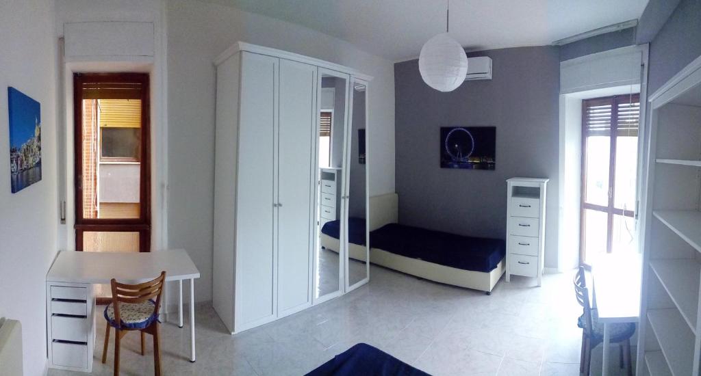 TV a/nebo společenská místnost v ubytování Tower Lecce