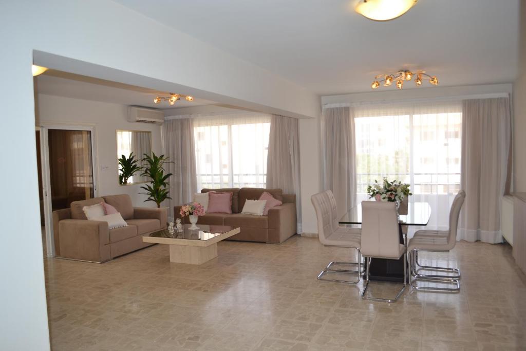 Marianna Hotel Apartments - Suite Con Tre Camere Da Letto