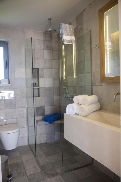 Artemis Village Apartments & Studios - 1