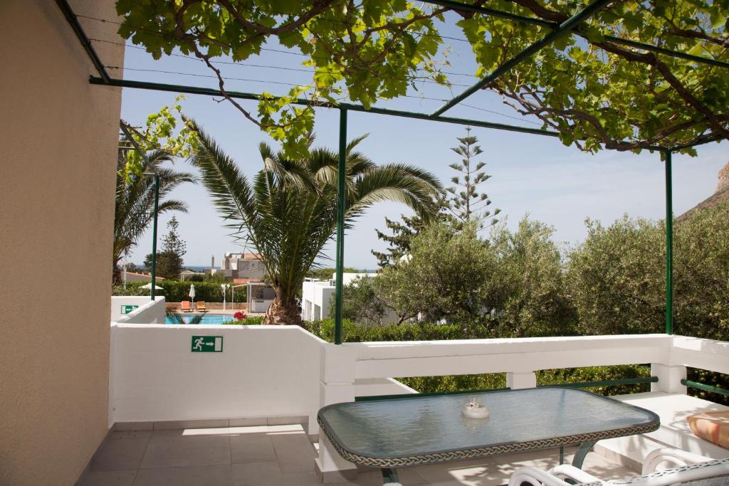 Artemis Village Apartments & Studios - 6