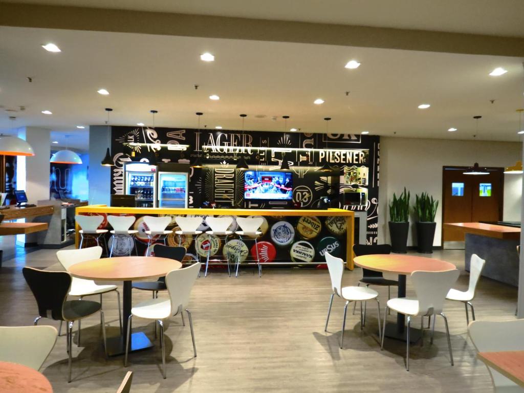  ibis Joinville