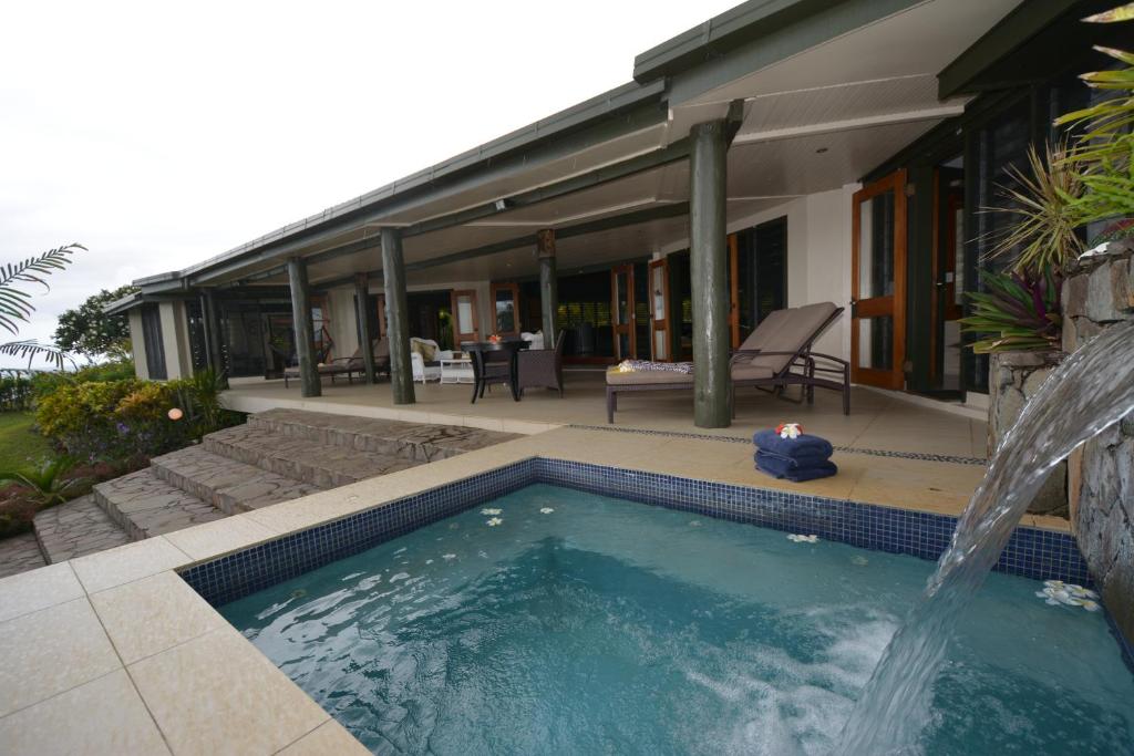 Bazén v ubytování Taveuni Island Resort & Spa nebo v jeho okolí