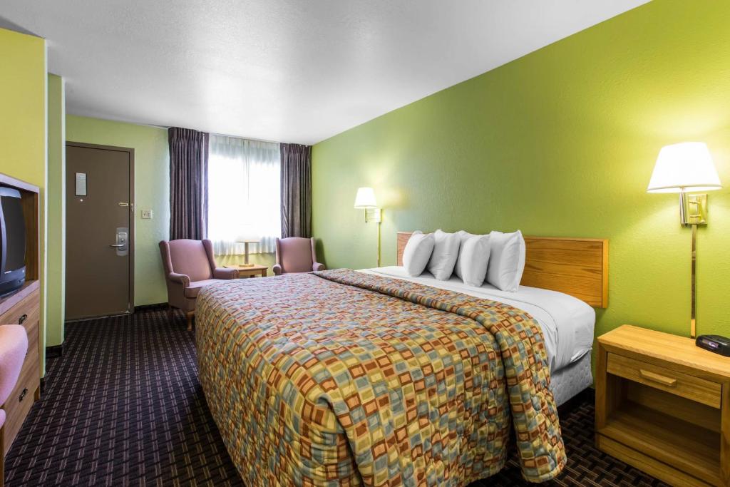 Rodeway Inn Gunnison - Crested Butte - Chambre Lit King-Size Standard - Pas D'Animaux