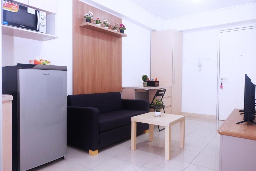 2BR Cozy at Green Bay Pluit Apartment Baywalk By Travelio - Appartement De Deux Chambres