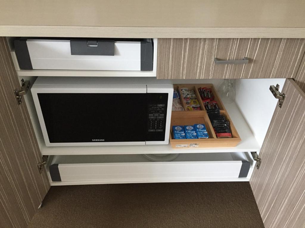 Thirroul Beach Motel - Deluxe Quadruple Room
