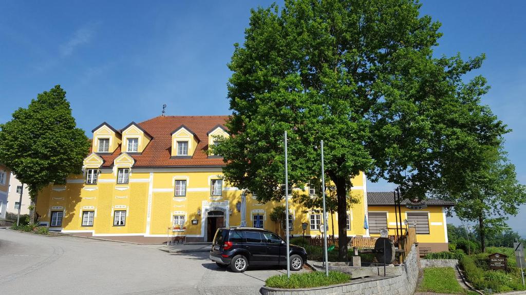 Budova, kde se hotel nachází