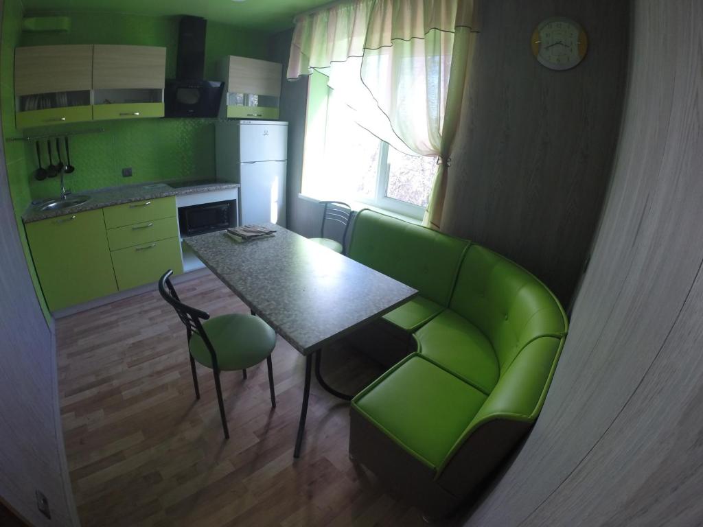 Apartmens on Khabarovskaya - Appartement Avec Balcon