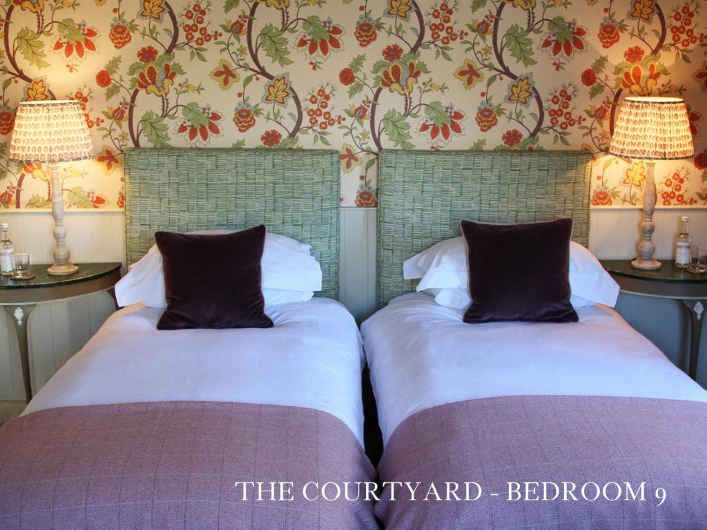 Kings Head Inn - Very Comfy Superking Or Twin Room With Courtyard