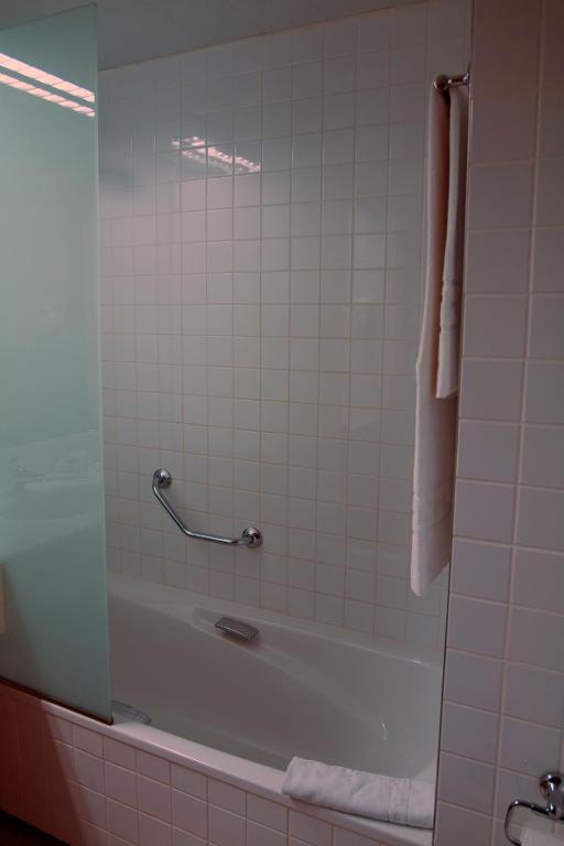Koupelna v ubytování Hotel Lodomar Spa & Talasoterapia