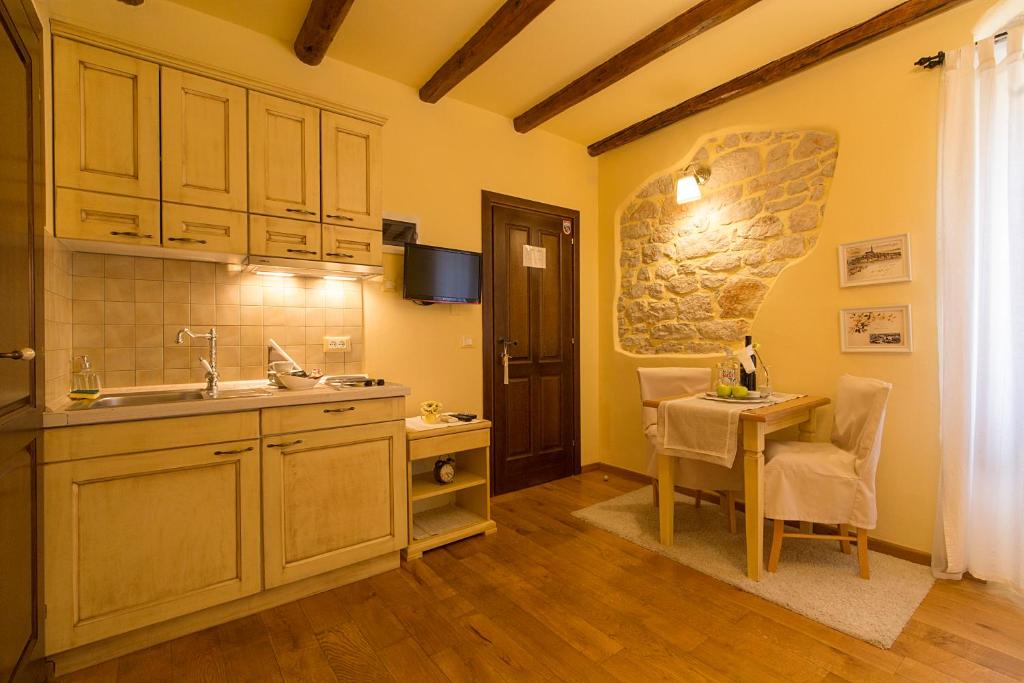 Rooms Villa Duketis - 15