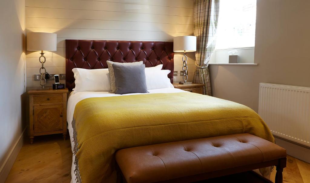 The Mayfield Seamer - Resim 12