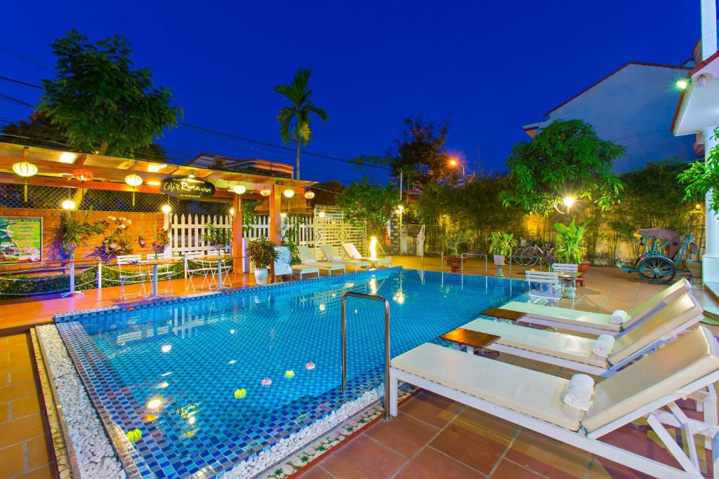 Bazén v ubytování Hoi An Life Villa nebo v jeho okolí
