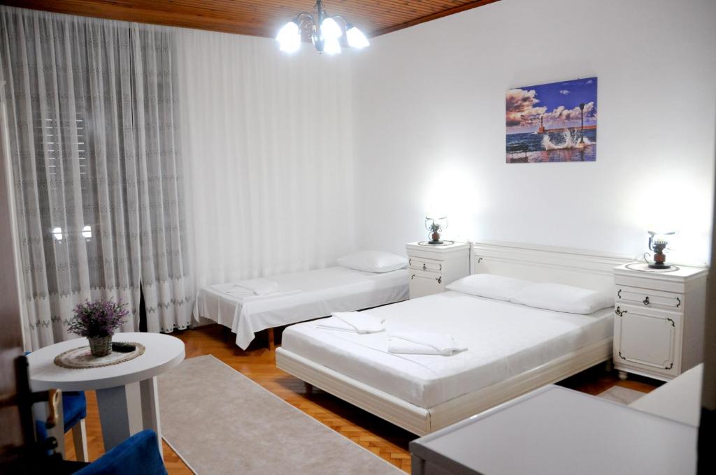 Letto o letti in una camera di Guest House Smajlaga