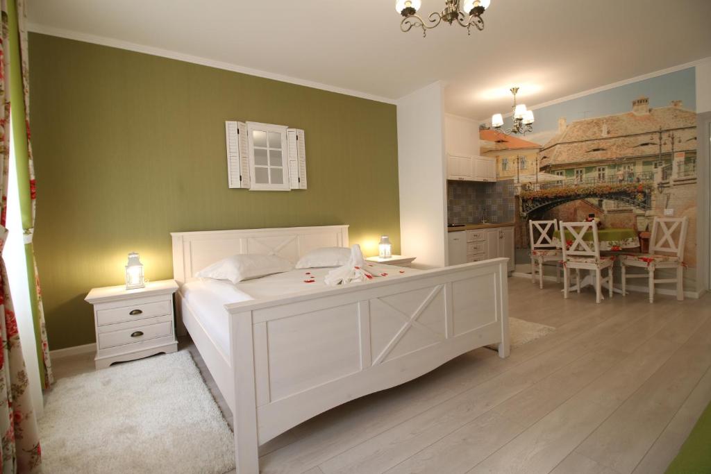 Casa Hermanni - King Studio With Sofa Bed