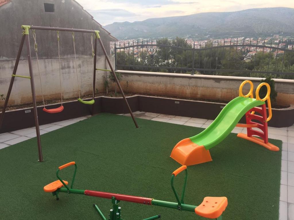 Herní místnost nebo prostor pro děti v ubytování Villa Duje Old town