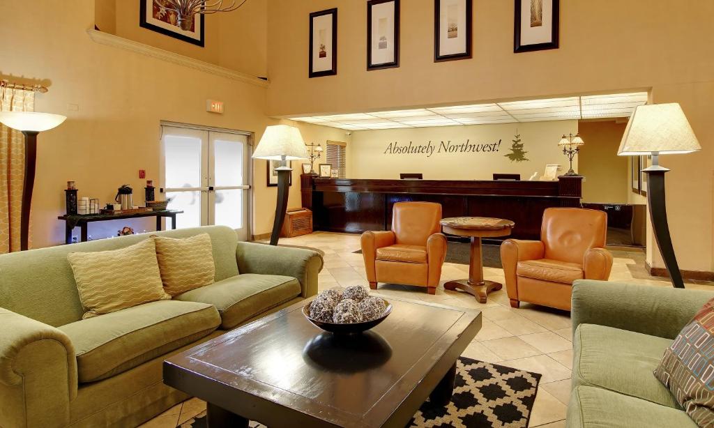 Posezení v ubytování Phoenix Inn Suites Albany