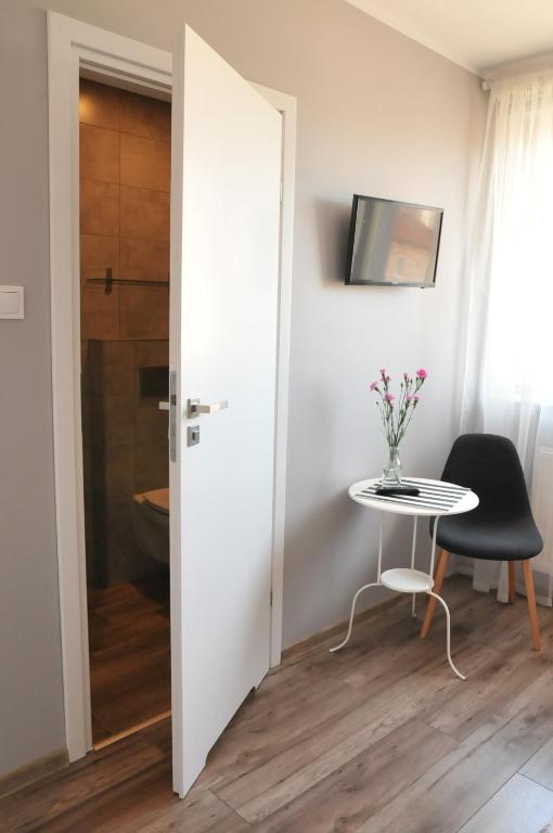 Pokoje Gościnne "Sowa" - 13