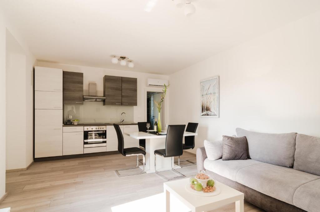 Apartments F&M