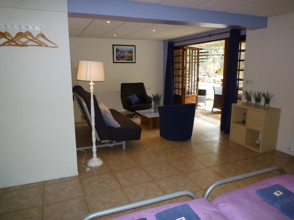 Chalet du Montal - Family Room With Terrace