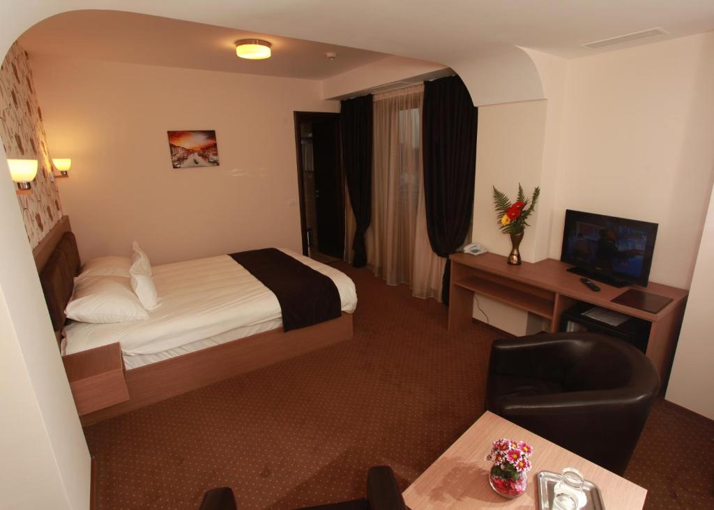 West Plaza Hotel - Resim 12