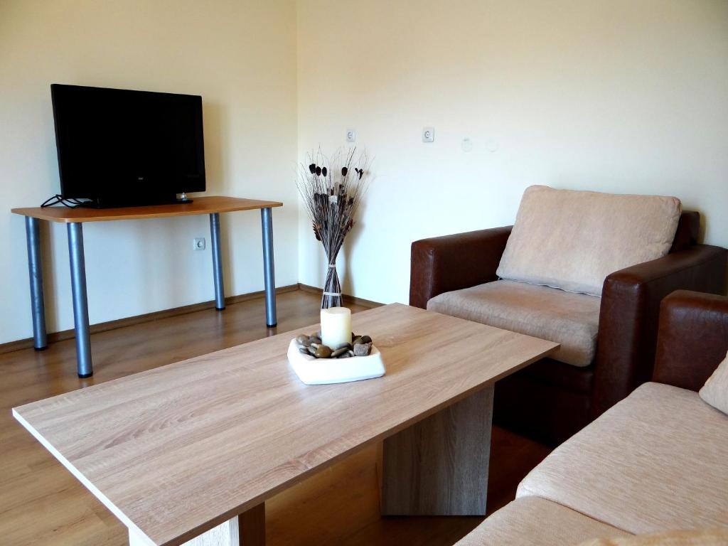 TV a/nebo společenská místnost v ubytování Sea Dreams Holiday Home