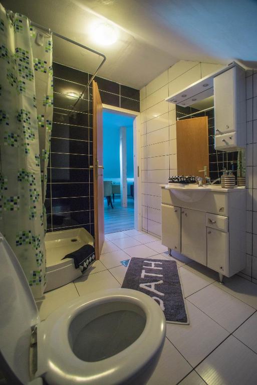 Apartments Osijek by the River - 15