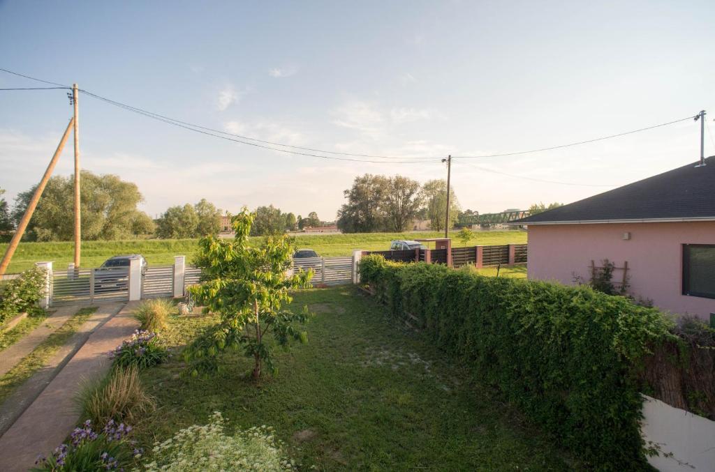 Apartments Osijek by the River - 18