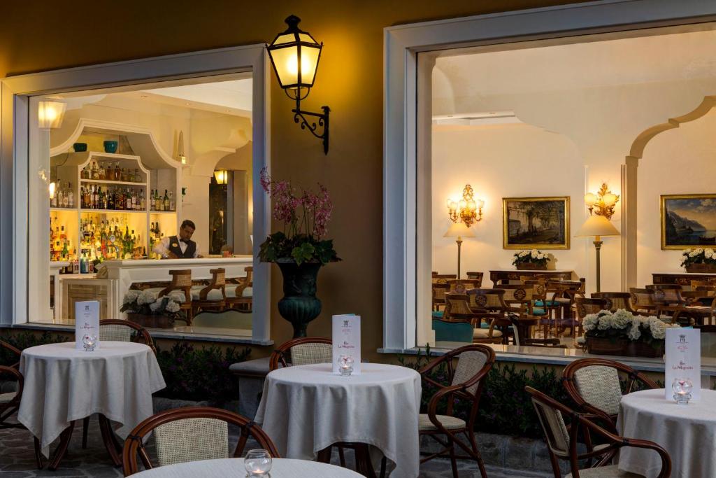Restaurace v ubytování Grand Hotel de la Ville
