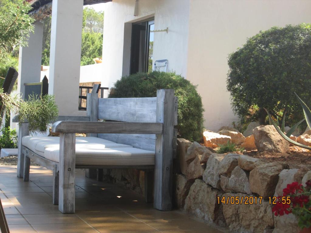 Fotografie z fotogalerie ubytování Hostal Cala Moli v destinaci Cala Tarida